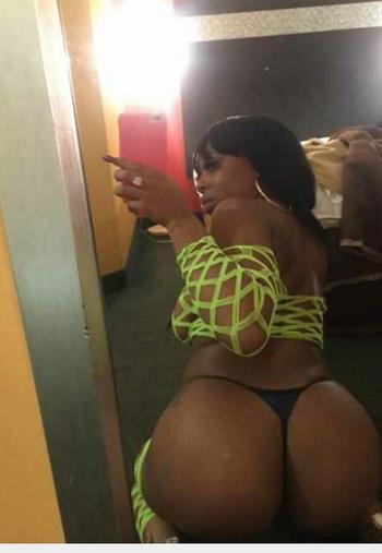 , 21  female escort, Visalia