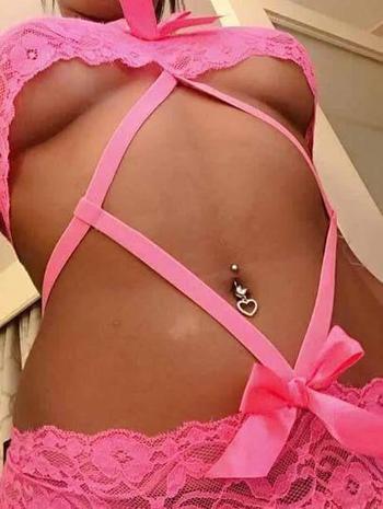 , 18  female escort, Visalia