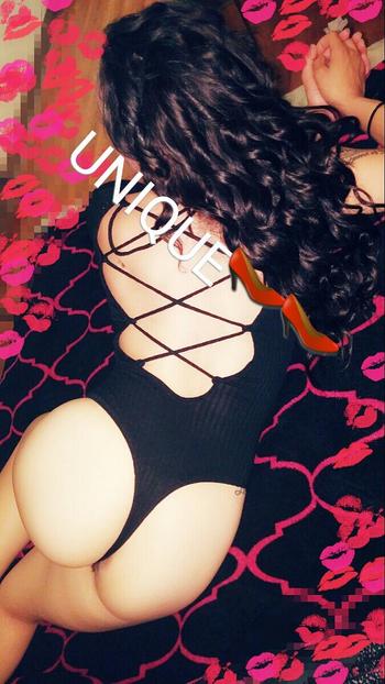 , 24  female escort, Visalia